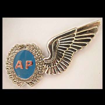 S.A.A.F.Air Photographer Half Wings Mustering Badge.