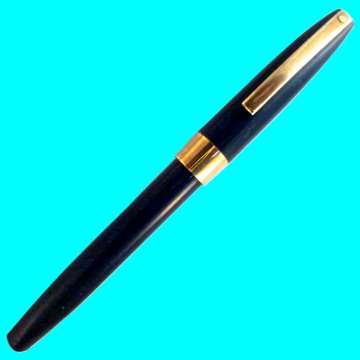 Sheiffer's Fountain Pen with 14ct Gold Nib.