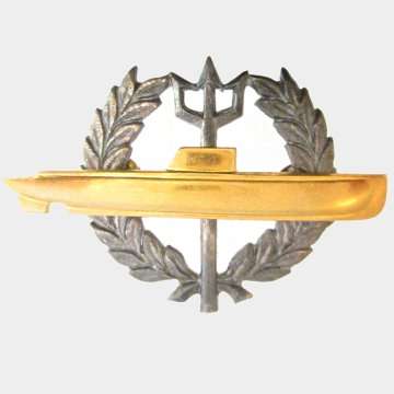 S.A. Navy - Submariners Bi-metal Breast Badge.
