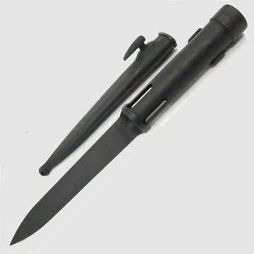 R1 Bayonet with Plastic Scabbard - Numbered - As used in the Border War Period.