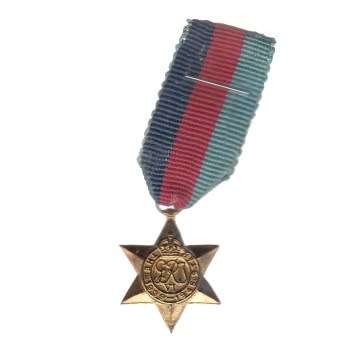 The 1939-1945 Miniature Star.