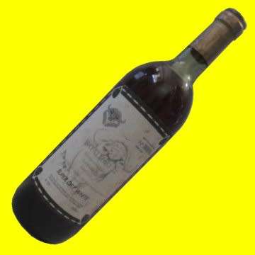 Battalion 32 - 750ml bottle of Super Dry White Wine - 27 March 76 - 26 March 1993.