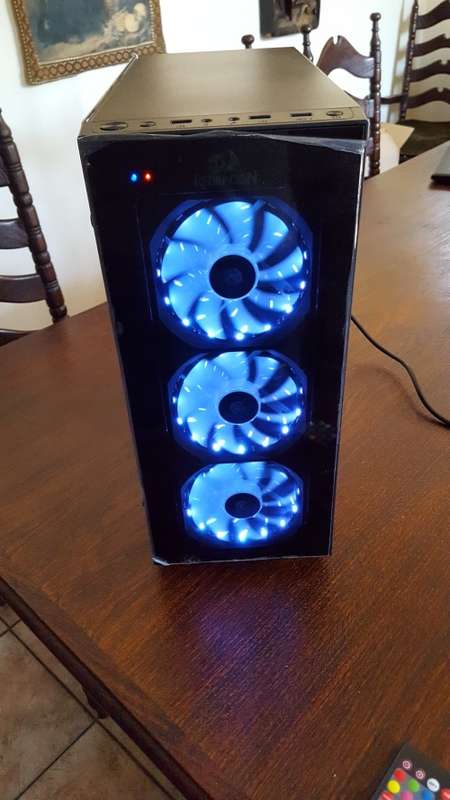 i5 6th Gen Gaming PC 8GB DDR4 RX570 RGB TEMPERED GLASS CASE!