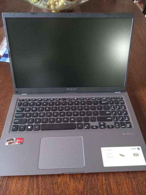 ASUS M515 M515DA-582G0W AMD Ryzen 5 | 16GB RAM | 256GB SSD | Radeon Vega 8 | 15.6-inch
