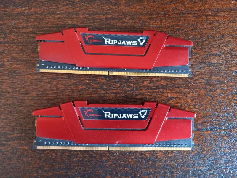G.Skill RIPJAWS V  DDR4 2666 8GB KIT
