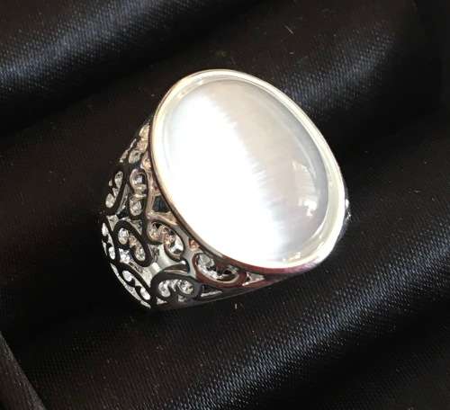 Dazzling Cr. Moonstone Set in Genuine Imported 925 Sterling Silver Filled Ring