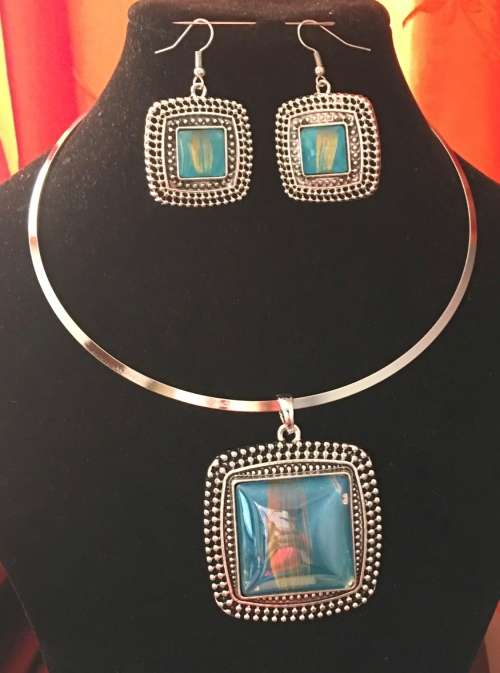 Spectacular Imported Gemstone Necklace and Earrings Set