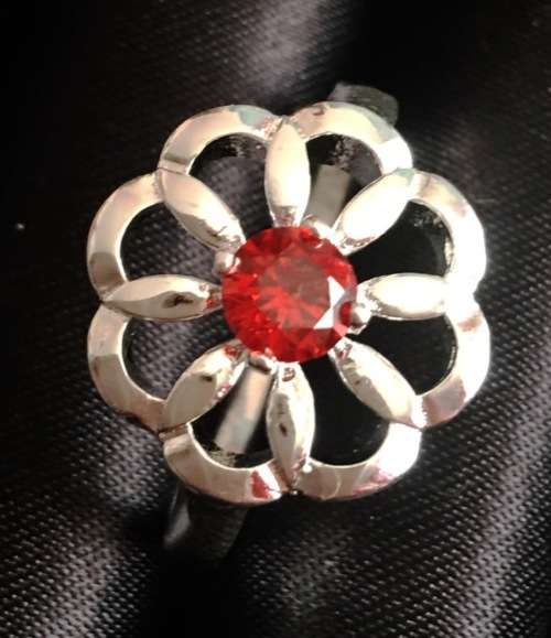 Lovely Cr Garnet Ring Imported With 925 Marking