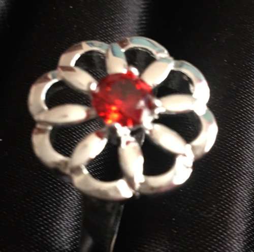 Lovely Cr Garnet Ring Imported With 925 Marking