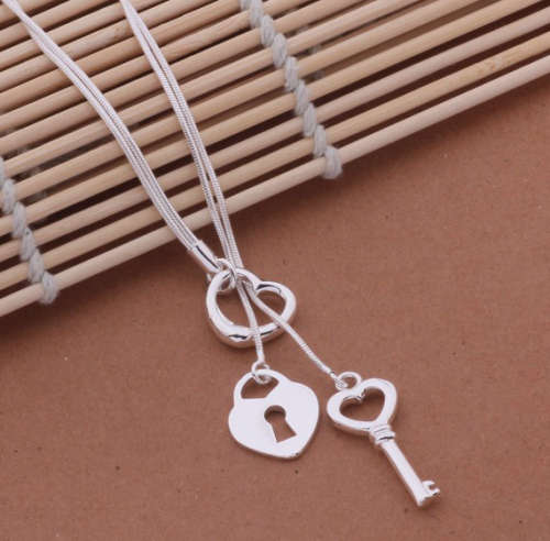 Absolutely Gorgeous 925 Sterling Silver Charm Necklace Imported Filled Jewelry