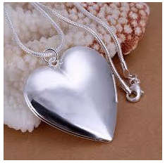 Eye Catching 925 Sterling Silver Locket with Matching 925 Sterling Silver Chain Imported Filled
