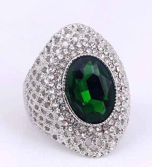 Shimmering Cr Green Emerald in 925 Sterling Silver Filled Imported Ring