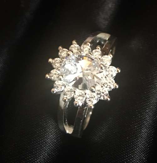 Flashing Diamante Set in 925 Sterling Silver Imported Filled Ring with 925 Marking
