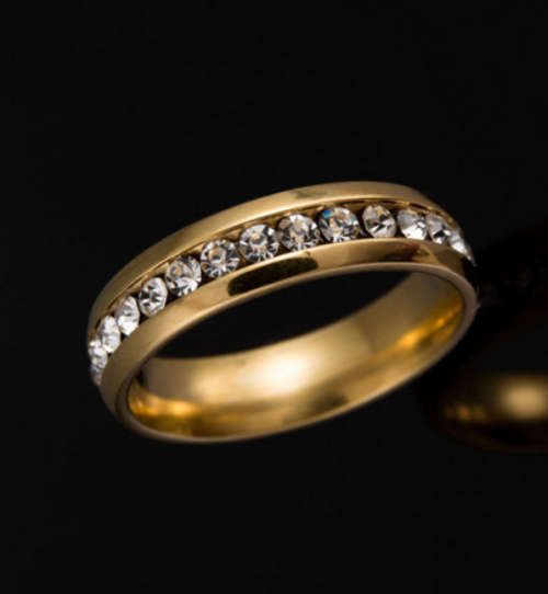 Stylish Diamante Set in 18ct Yellow Gold Wedding/Engagement Ring Imported Filled Jewelry
