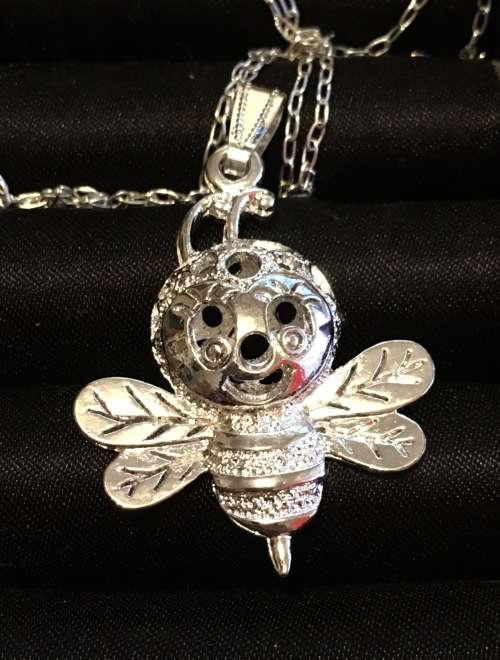 Charming 925 Sterling Silver Pendant with Matching 925 Silver Chain imported Filled Jewelry