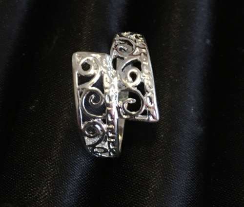 Adorable 925 Sterling Silver Imported Filled Wrap Ring with 925 Marking
