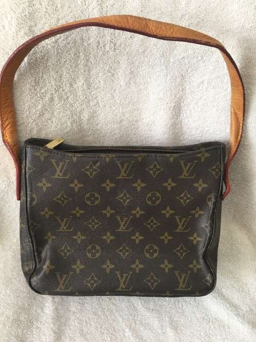 Authentic LOUIS VUITTON LOOPING MM Monogram Canvas Leather Shoulder Bag M51146
