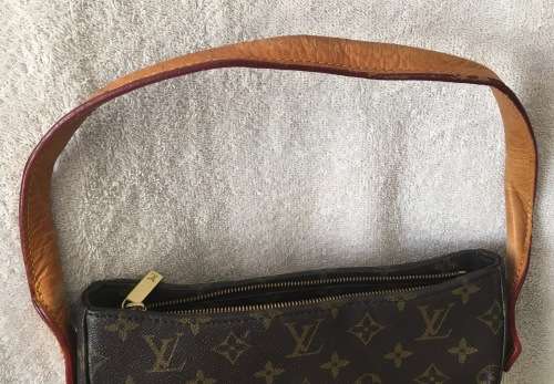 Authentic LOUIS VUITTON LOOPING MM Monogram Canvas Leather Shoulder Bag M51146