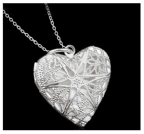 Impressive Locket  in 925 Sterling Silver & Matching Neck Chain Imported Filled with 925 Marking