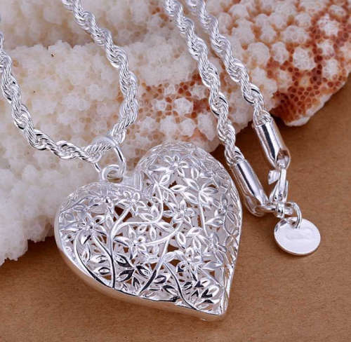 ** SissyGirls ** Imported Heart Shape Pendant with Matching Free Neck Chain