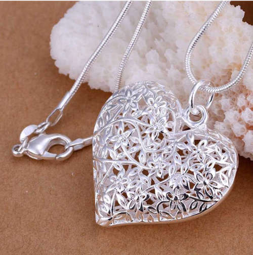 ** SissyGirls ** Imported Heart Shape Pendant with Matching Free Neck Chain
