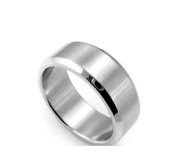 Elegant 316L Stainless Steel Unisex Imported Brush Finish Wedding/Engagement Ring