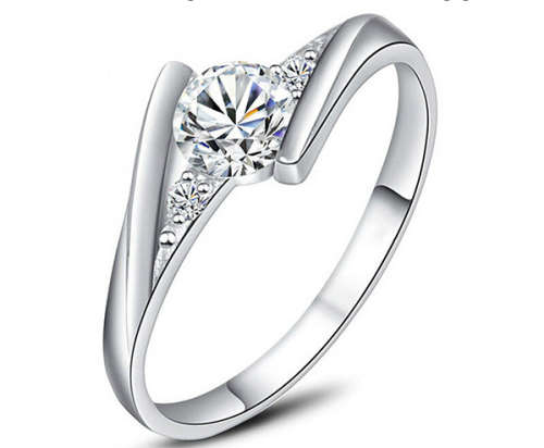 Dazzling Cr White Diamond Set in 925 Sterling Silver Ring Imported Filled Jewellery