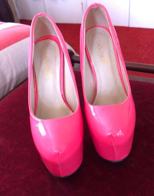 LENG YAN NYLANG IMPORTED PINK LADY SHOES