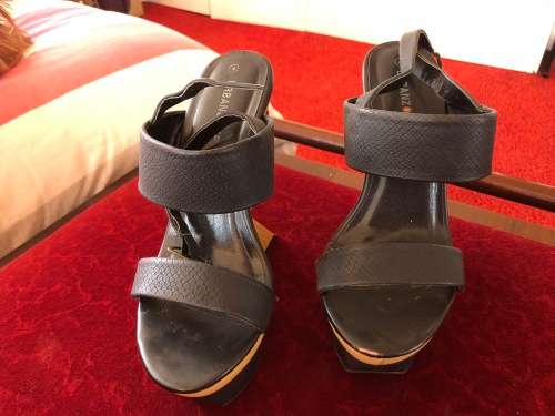 URBANZONE BLACK DETAILED LADY SHOES