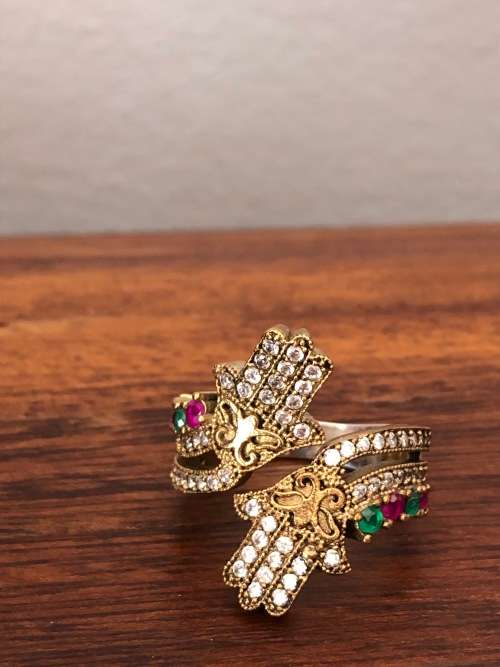 Eye Catching 925 Sterling Silver Imported Gemstone Ring