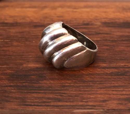 Elegant 925 Sterling Silver Ring