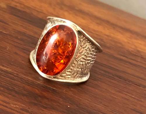 Gorgeous 925 Sterling Silver Gemstone ring
