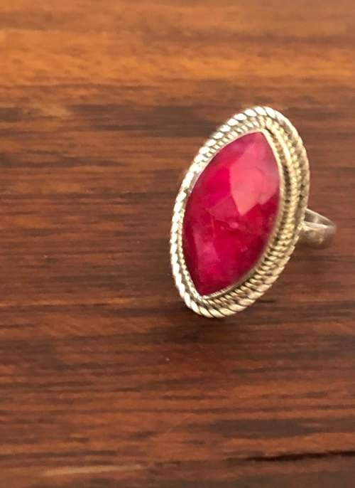 Exquisite 925 Sterling Silver Gemstone Ring