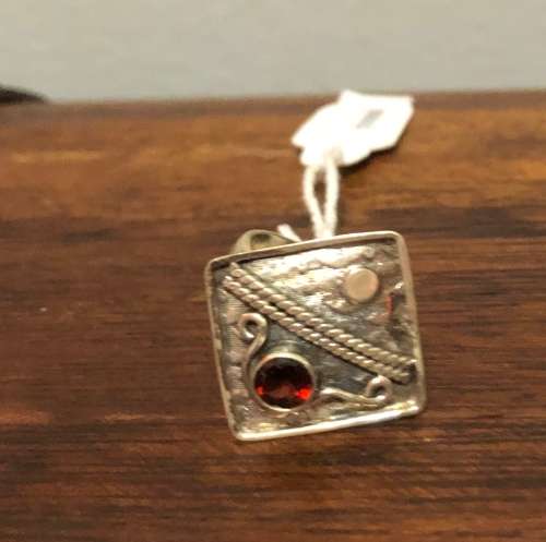 Attractive 925 Sterling Silver Ring