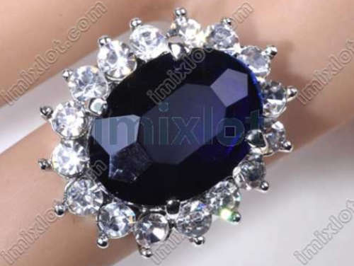 ****NEWLY IMPORTED LADY DIANA'S ENGAGEMENT RING ****