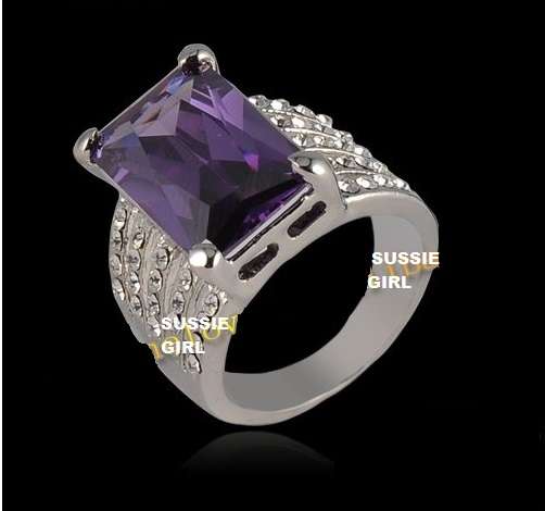 ABSOLUTELY MAGNIFICENT SILVER AMETHYST SIMULANT RING