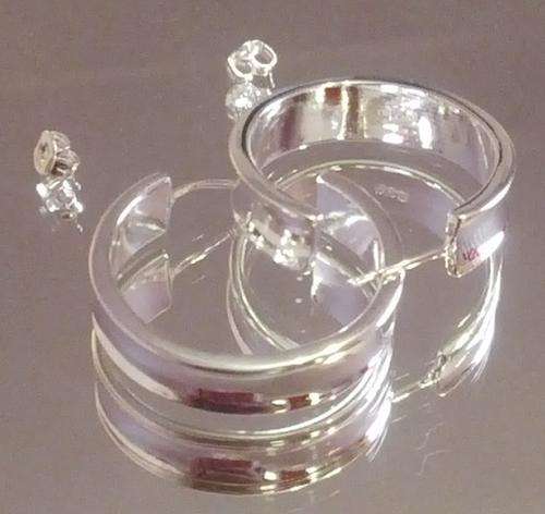 PRETTY EARRINGS IN .925 STERLING SILVER