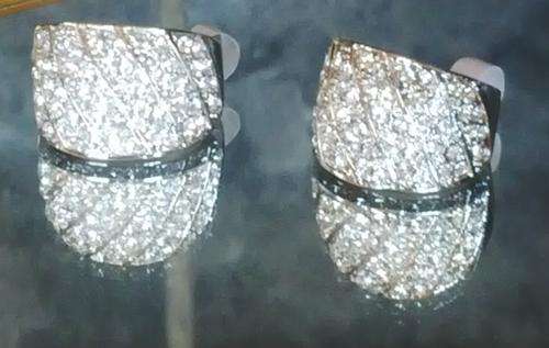 PRETTY SEXY AND NOT TO BE MISSED DIAMOND SIMULANT SILVER RING
