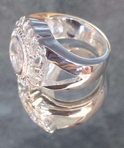 NEW ARRIVAL CZ DIAMOND SET IN .925 STERLING SILVER RING