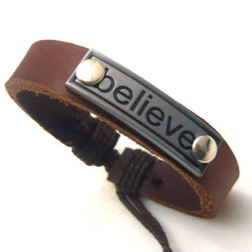 GLAMOROUS ITALIAN LEATHER WITH STAIN AND STEEL INLAY BRACELET/BANGLE