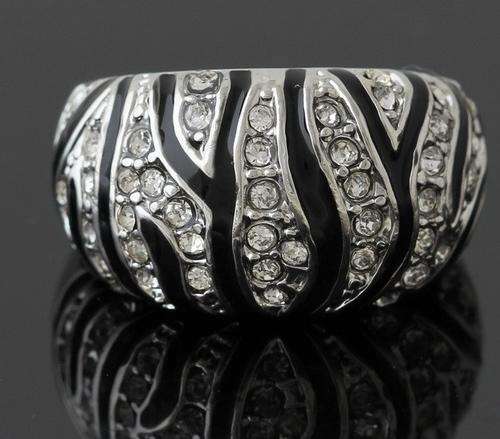 Sexy Zebra Stripes Design set in 18kgp Gold Dress Ring #Size 7/8