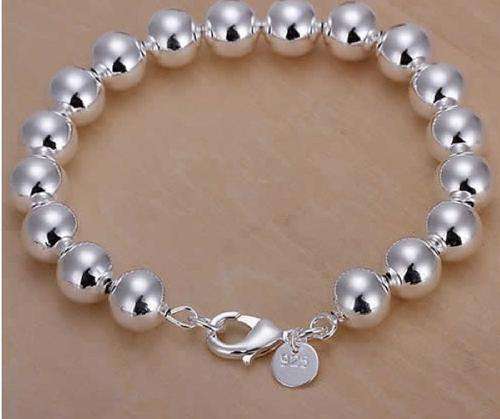ELEGANT AND O-SO-STYLISH PEARLS BRACELET