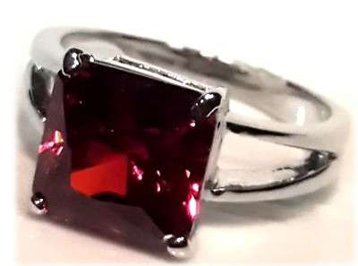18ct Platinum Rolled Gold with Garnet Imp. Ring # Size 8