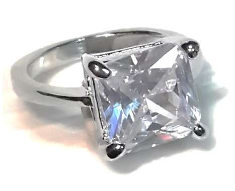 Engagement Ring with Huge Faceted Daimond #Size 7