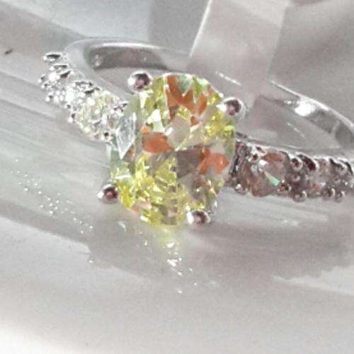 Dazzling Cr.Yellow Citrine Set in 925 Sterling Silver Ring # Size 7