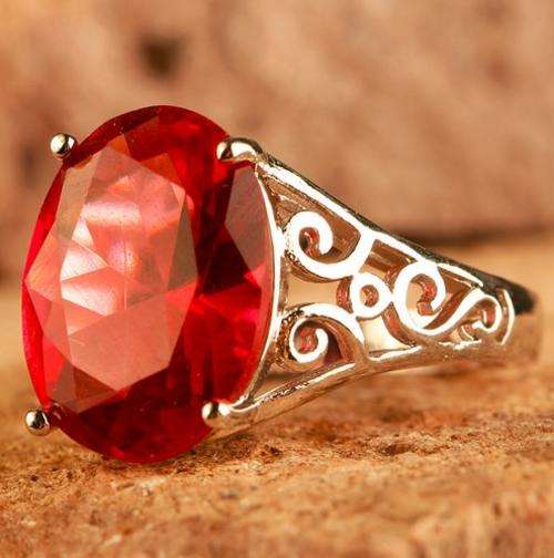 $$ Magical $$ Memorial Pigeon's Blood Red Ruby 925 Ring # Size 8