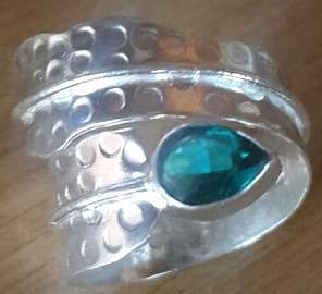 -- Sparkling -- Tear Drop Green Quartz in Solid Genuin 925 Sterling Silver Ring # Size 7/8/9