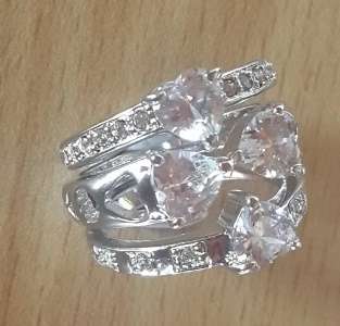 -- Amazing -- Wedding Set with White Diamond Crystals in 18ct Platinum Rolled Gold Ring # Size 7