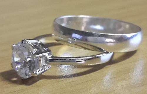 -- Glamorous -- Diamond Crystal Set in 18ct Platinum Rolled Gold # Size 7