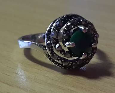 Remarkable - Vintage 925 Silver Ring with Turquoise &  Black Andradite Garnet --Size7.5--